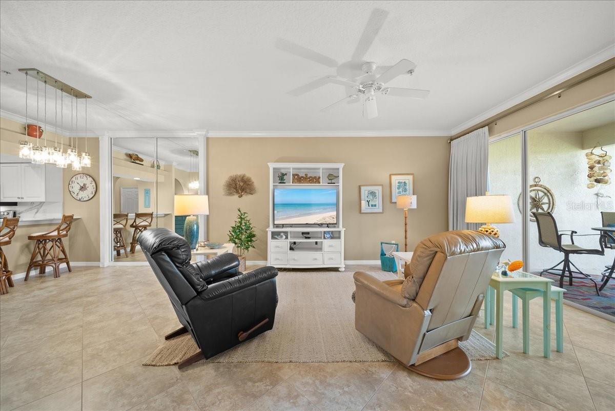 HERITAGE OAKS GOLF & COUNTRY CLUB - Residential