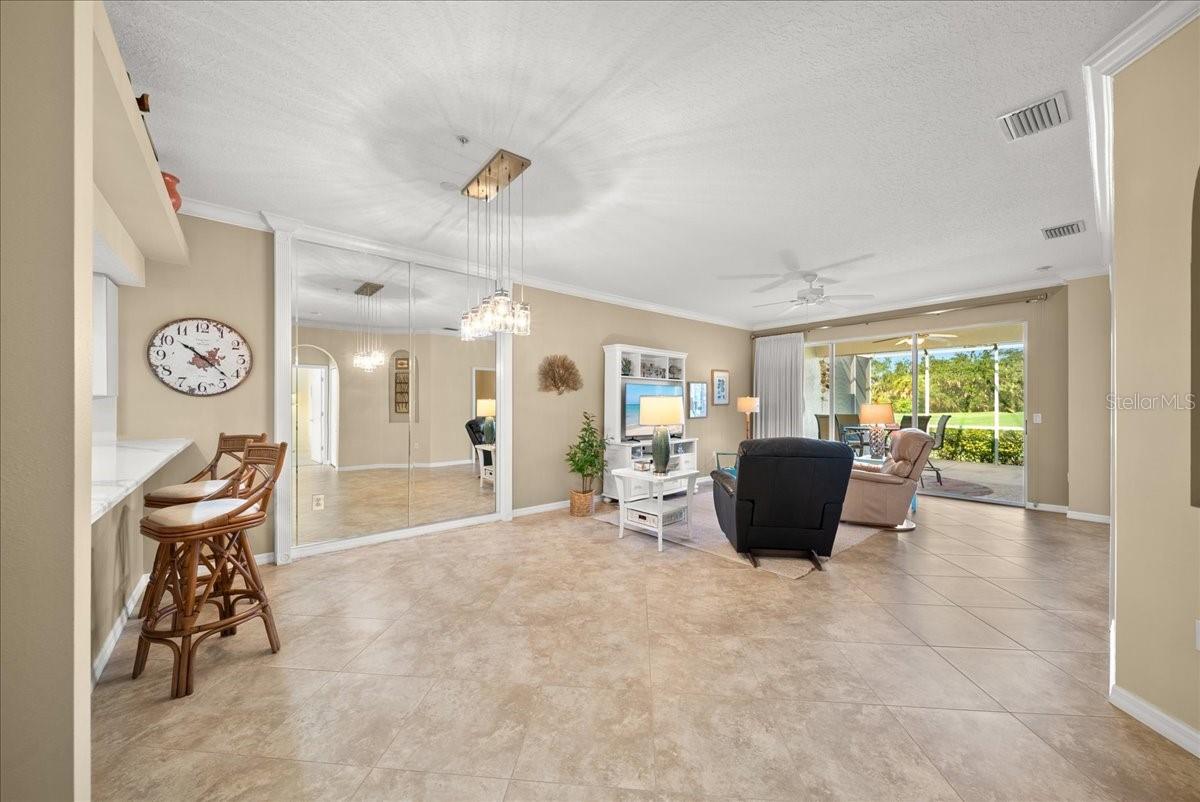 HERITAGE OAKS GOLF & COUNTRY CLUB - Residential