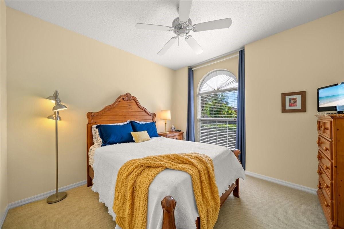 HERITAGE OAKS GOLF & COUNTRY CLUB - Residential