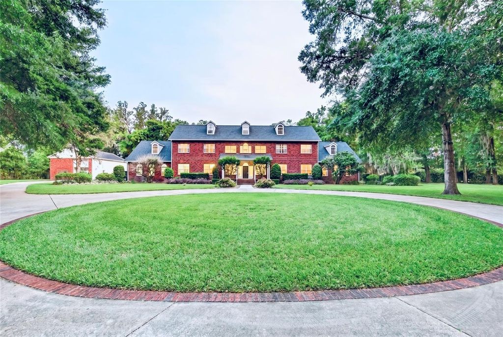 Photo of 4940 E Fort King Street, Ocala, FL 34470 (MLS # OM723471)