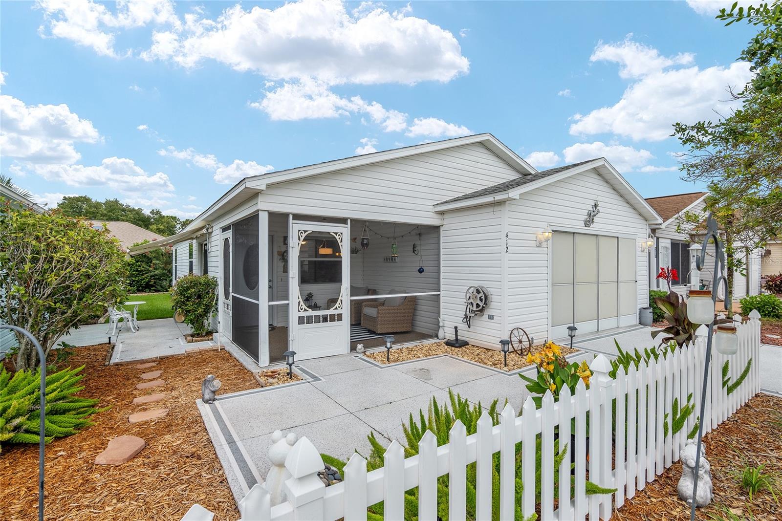 412 HILDALGO DRIVE