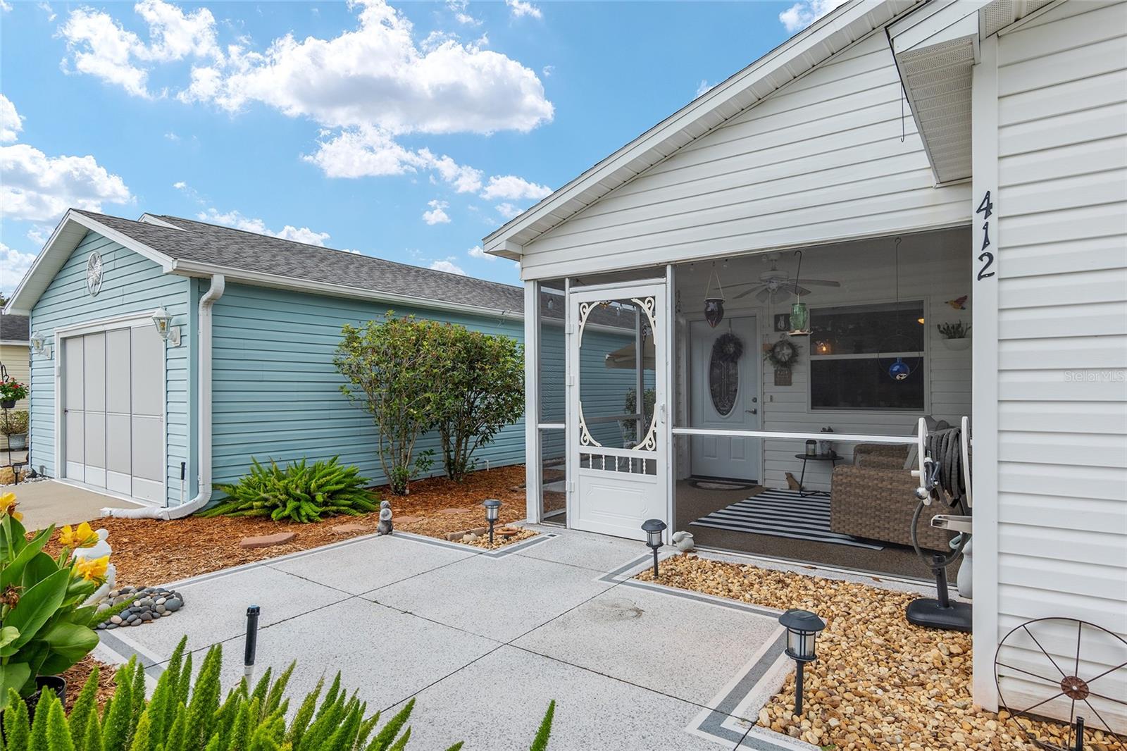412 HILDALGO DRIVE