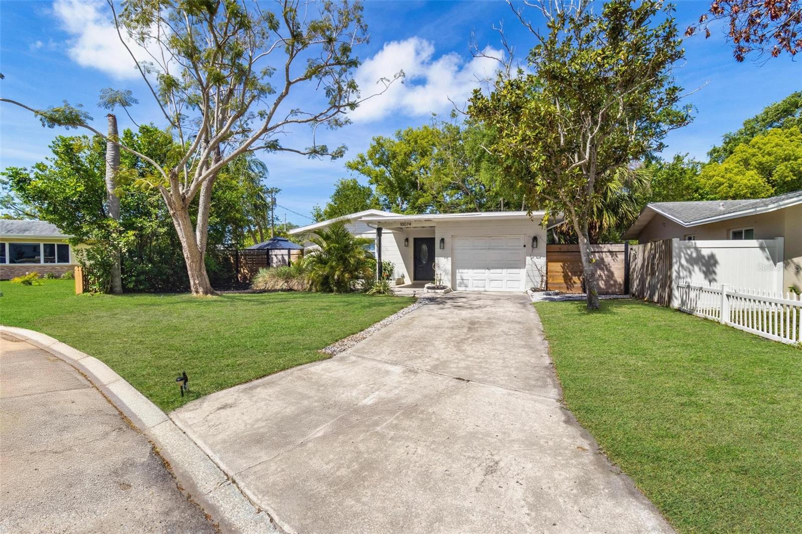 10074 BAHAMA COURT