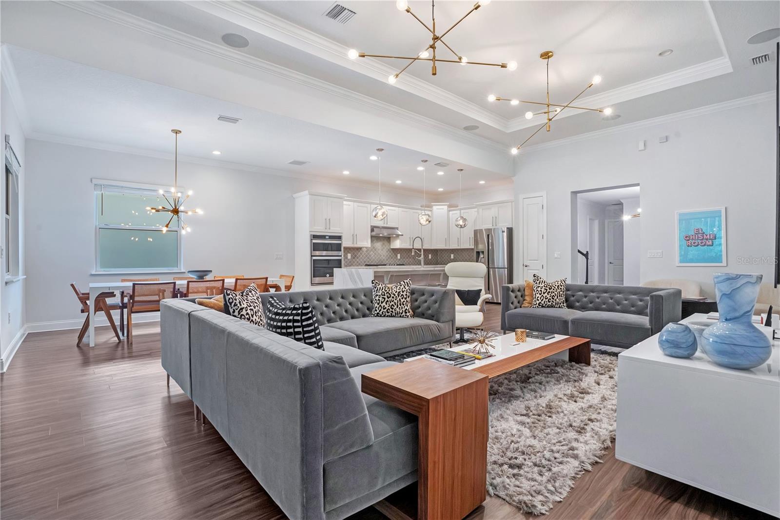 10654 ROYAL CYPRESS WAY