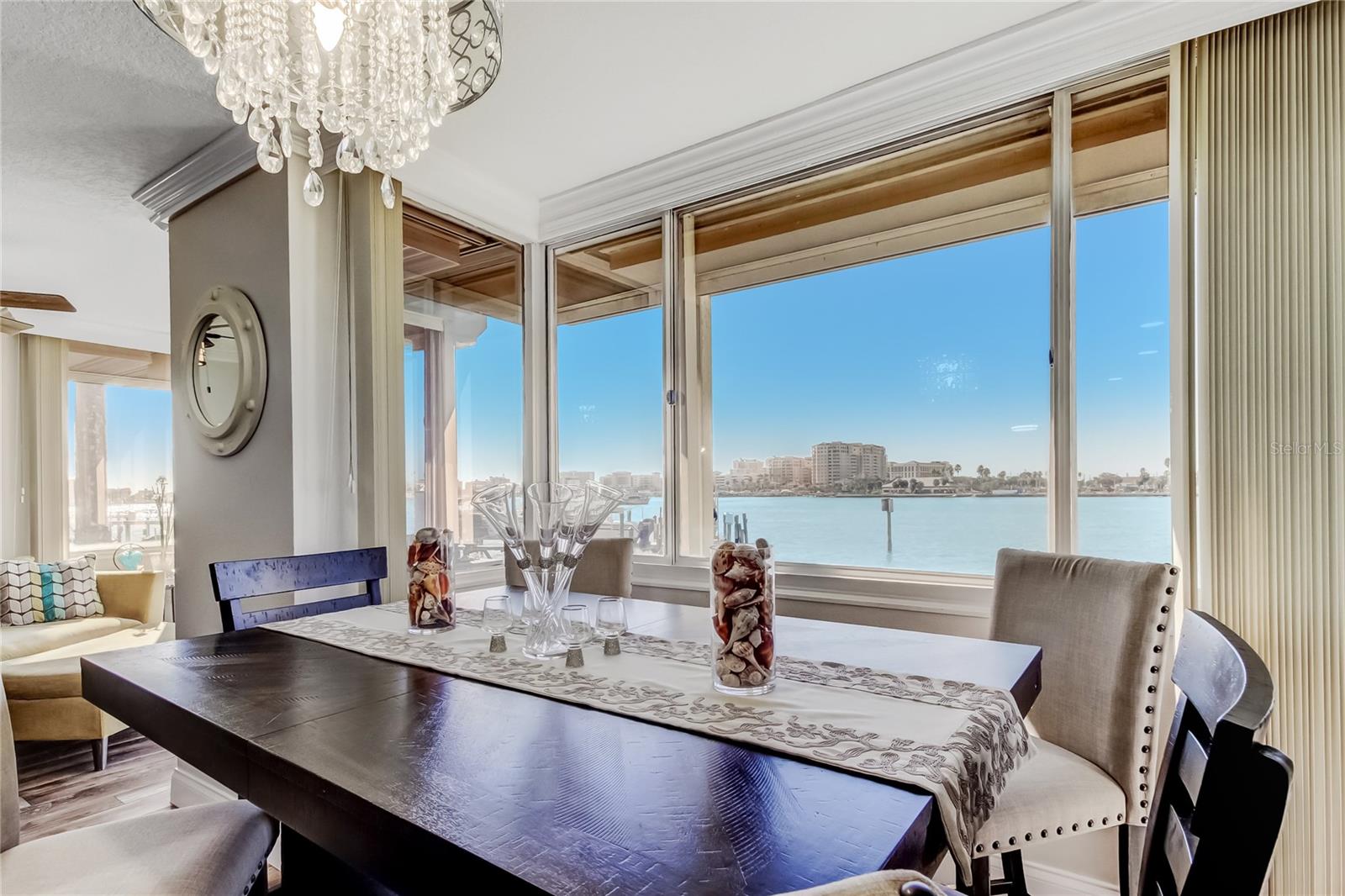 ISLAND POINT 1 CONDO - Residential