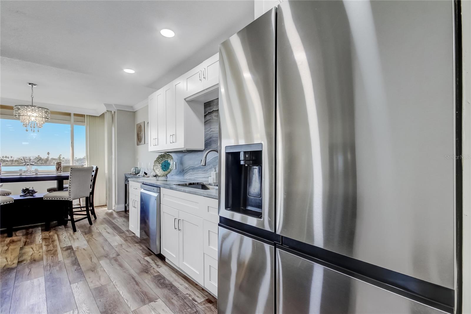 ISLAND POINT 1 CONDO - Residential