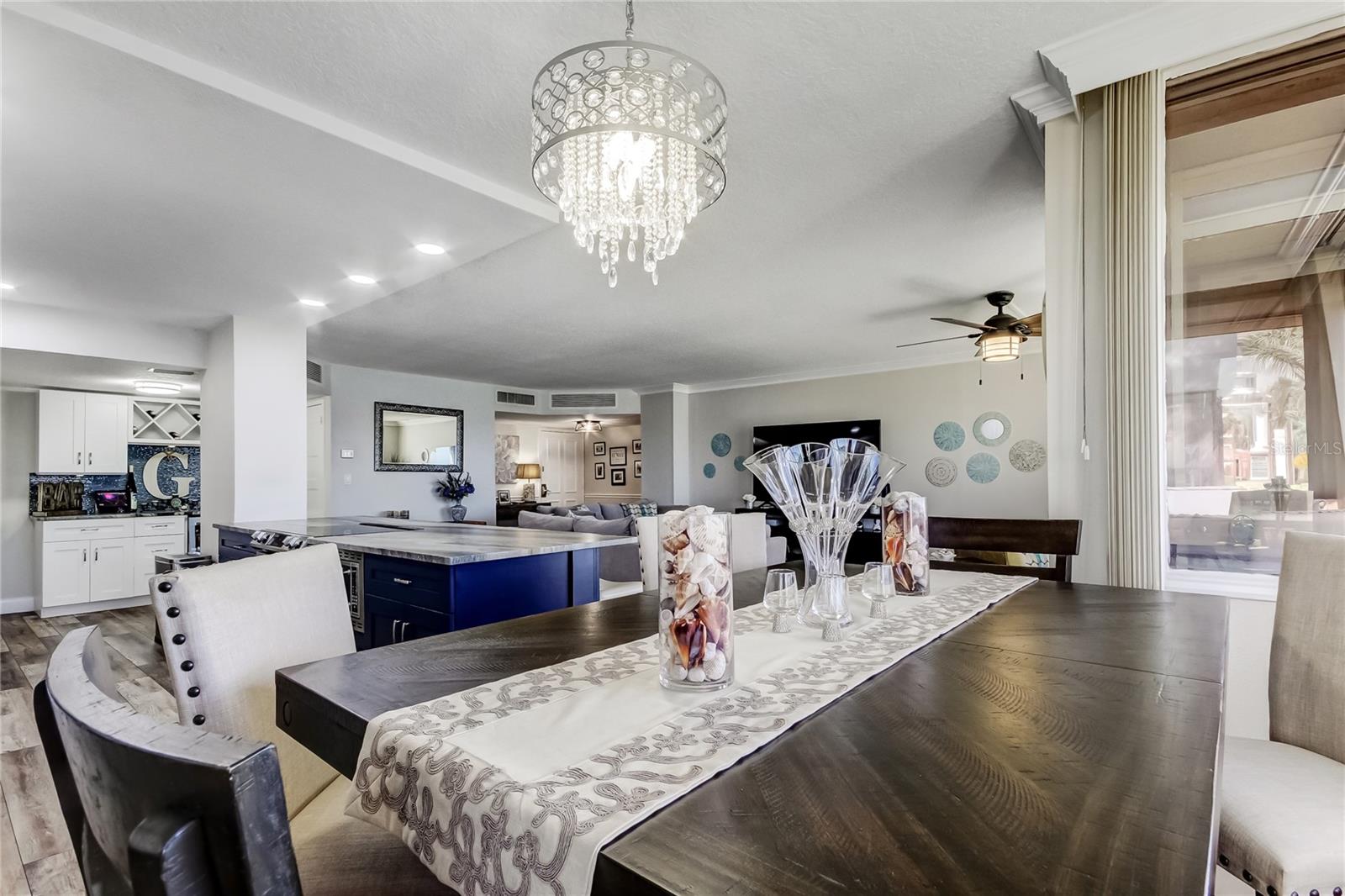 ISLAND POINT 1 CONDO - Residential