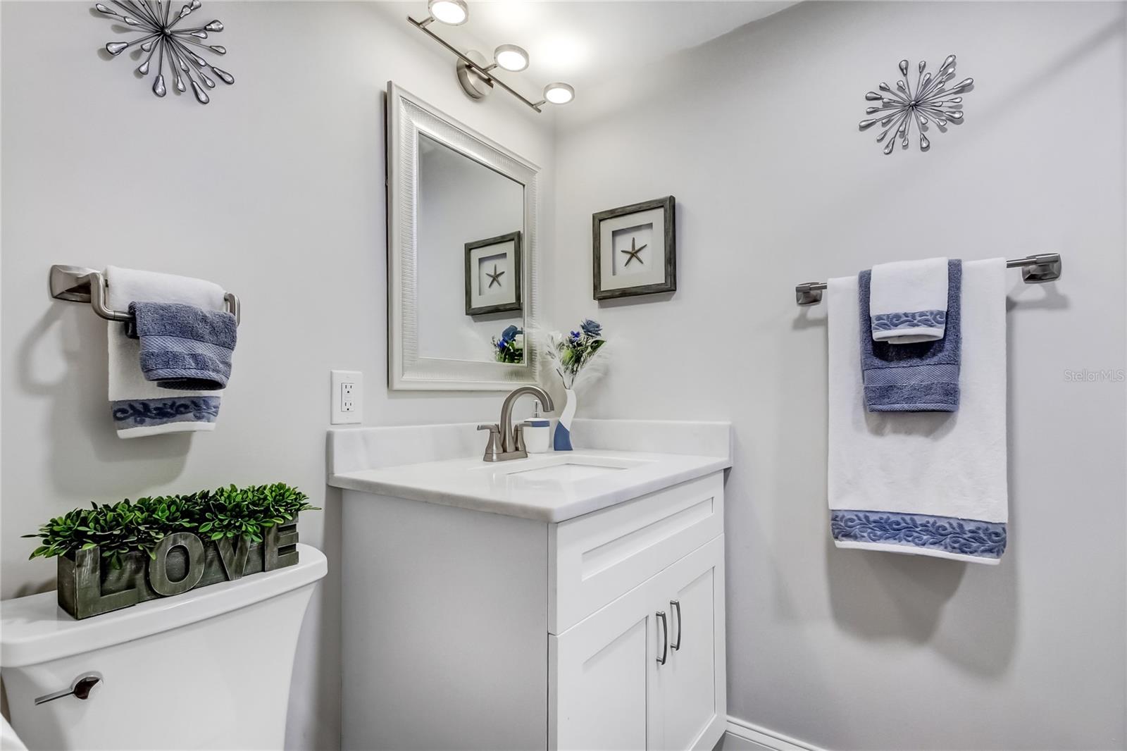 ISLAND POINT 1 CONDO - Residential