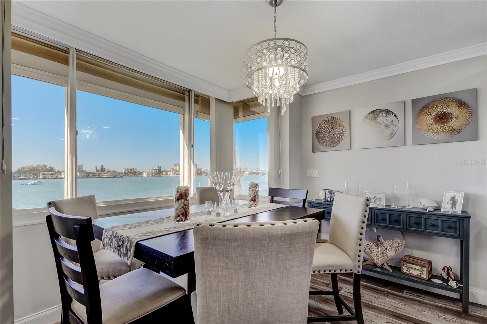 ISLAND POINT 1 CONDO - Residential