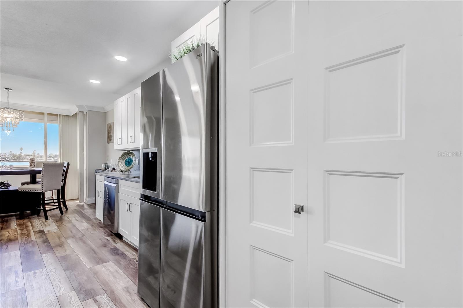 ISLAND POINT 1 CONDO - Residential