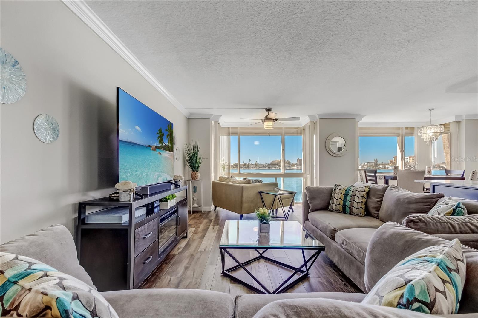 ISLAND POINT 1 CONDO - Residential