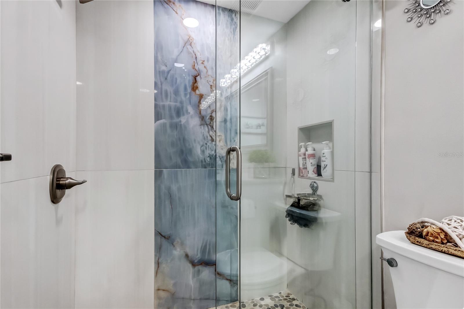 ISLAND POINT 1 CONDO - Residential