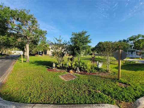 1915 SWANBOURNE LANE LUTZ FL 33558
