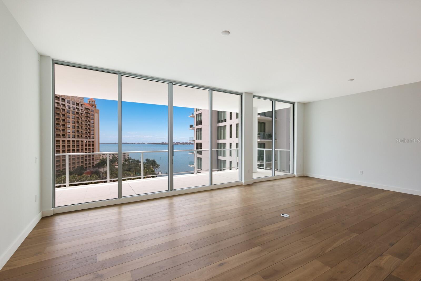 BAYSO SARASOTA - Residential