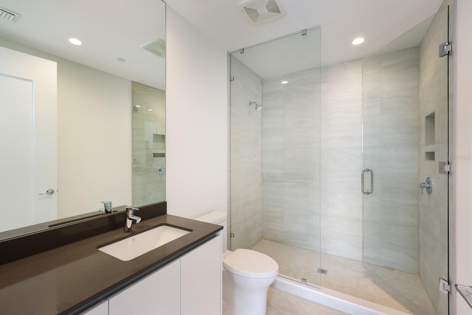 BAYSO SARASOTA - Residential