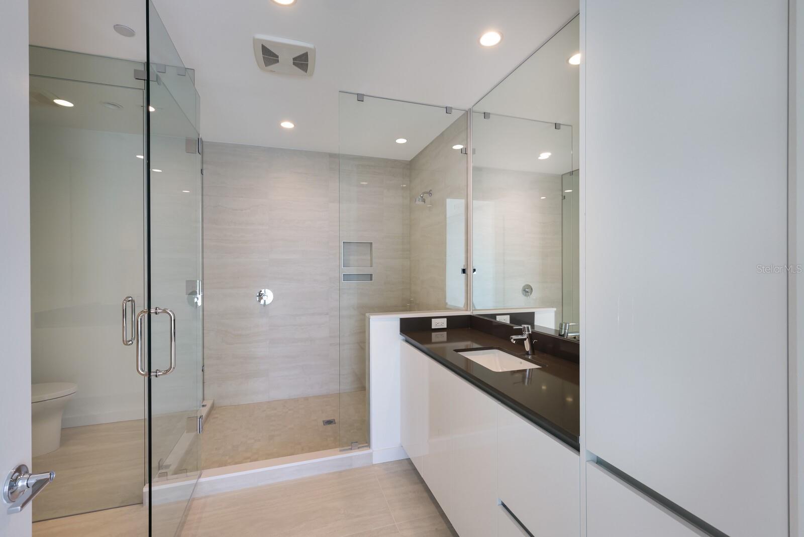 BAYSO SARASOTA - Residential