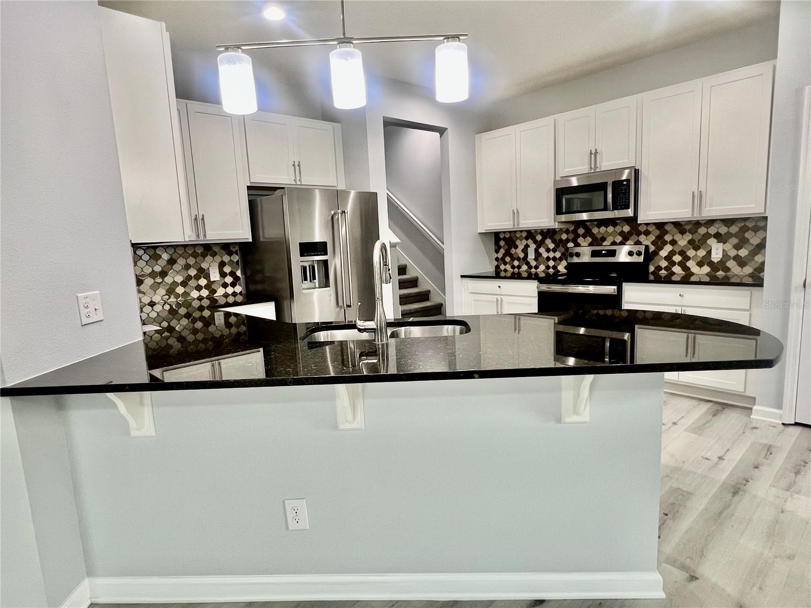 SOUTH POINTE - Residential