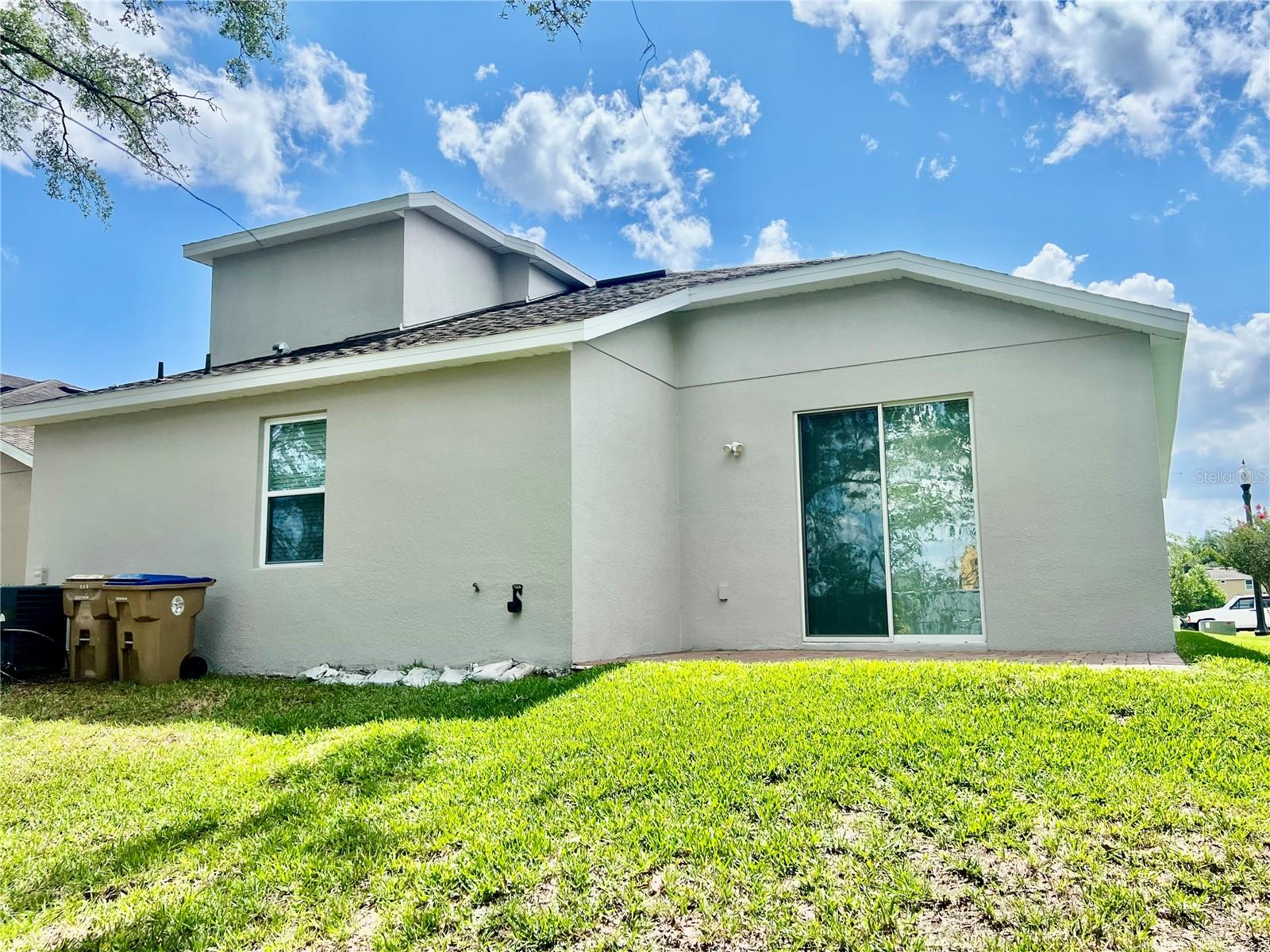 SOUTH POINTE - Residential