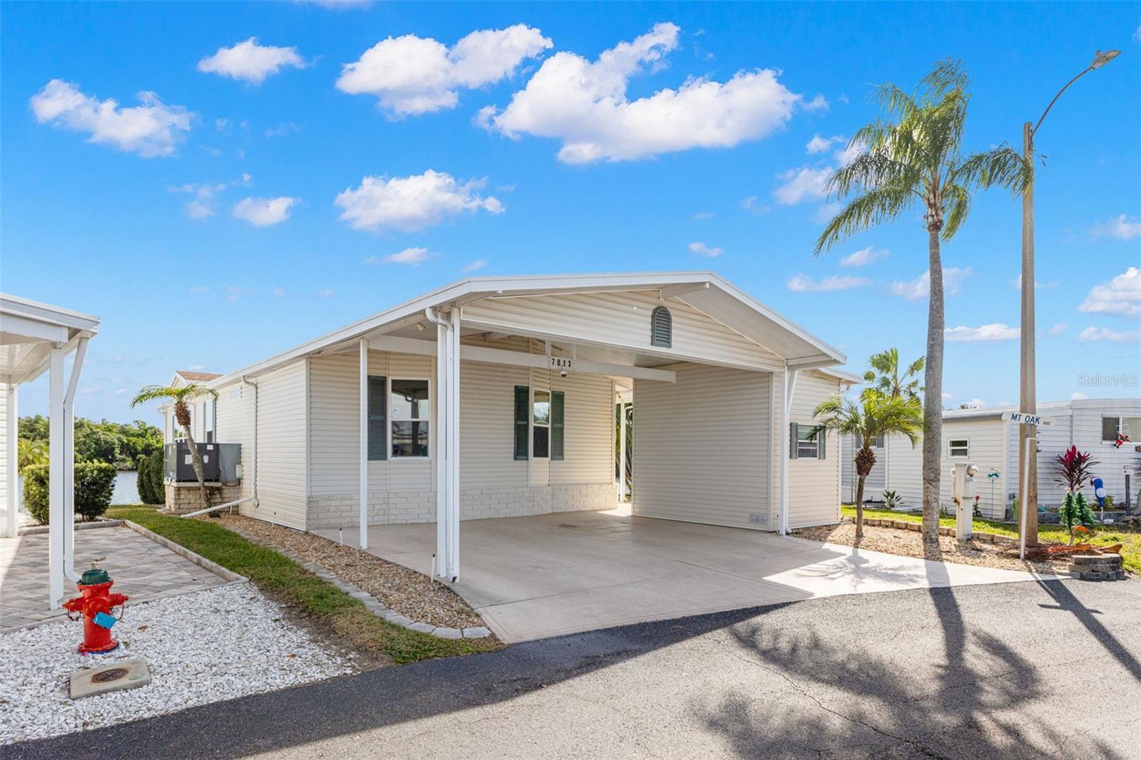 7013 MOUNT PINEY ROAD NE 724