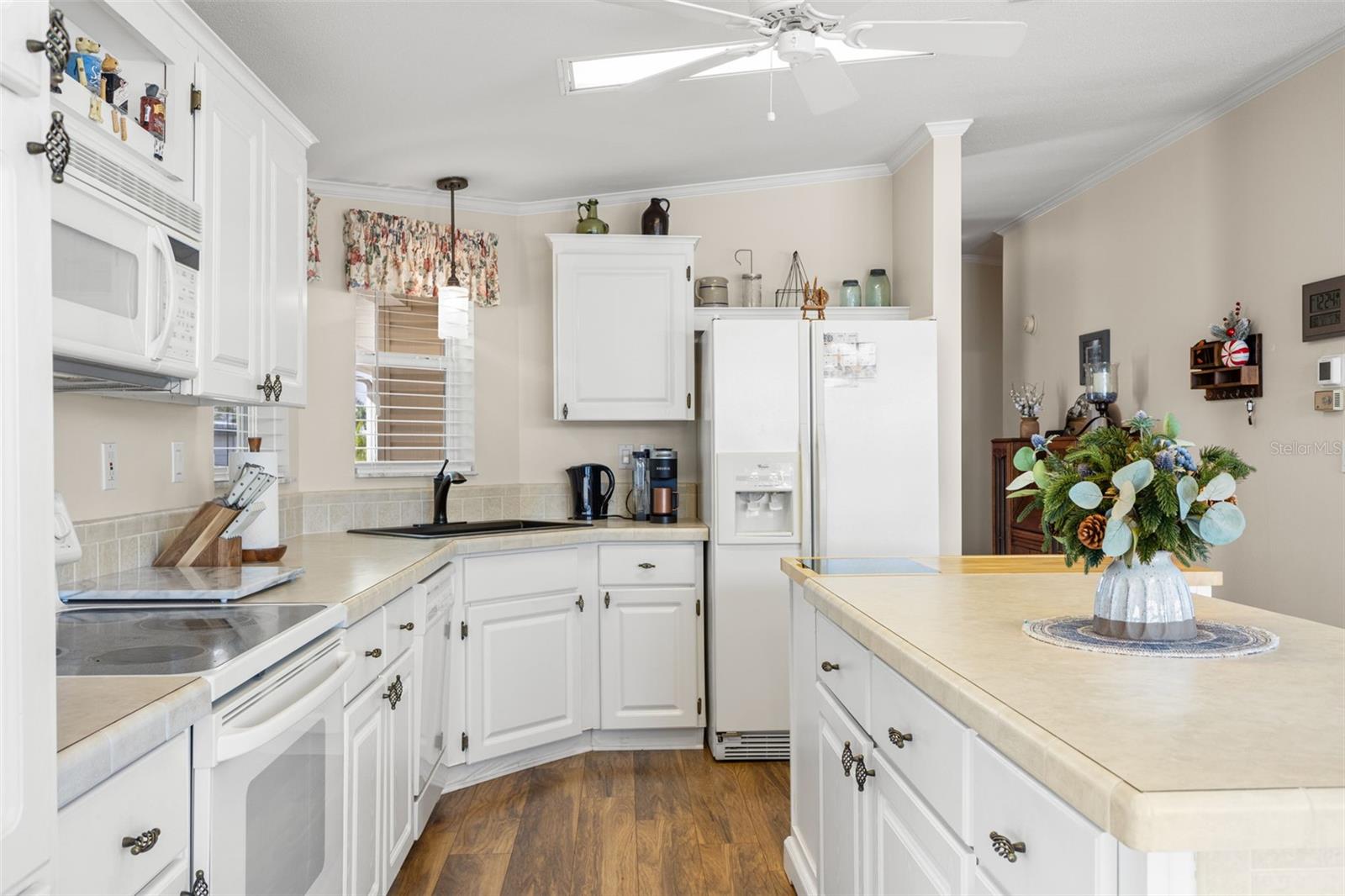 MOBEL AMERICANA MOBILE HOME PARK UNREC - Residential