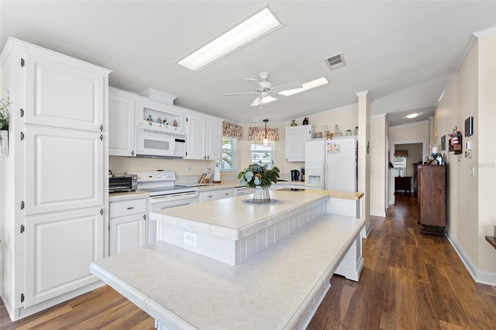 MOBEL AMERICANA MOBILE HOME PARK UNREC - Residential