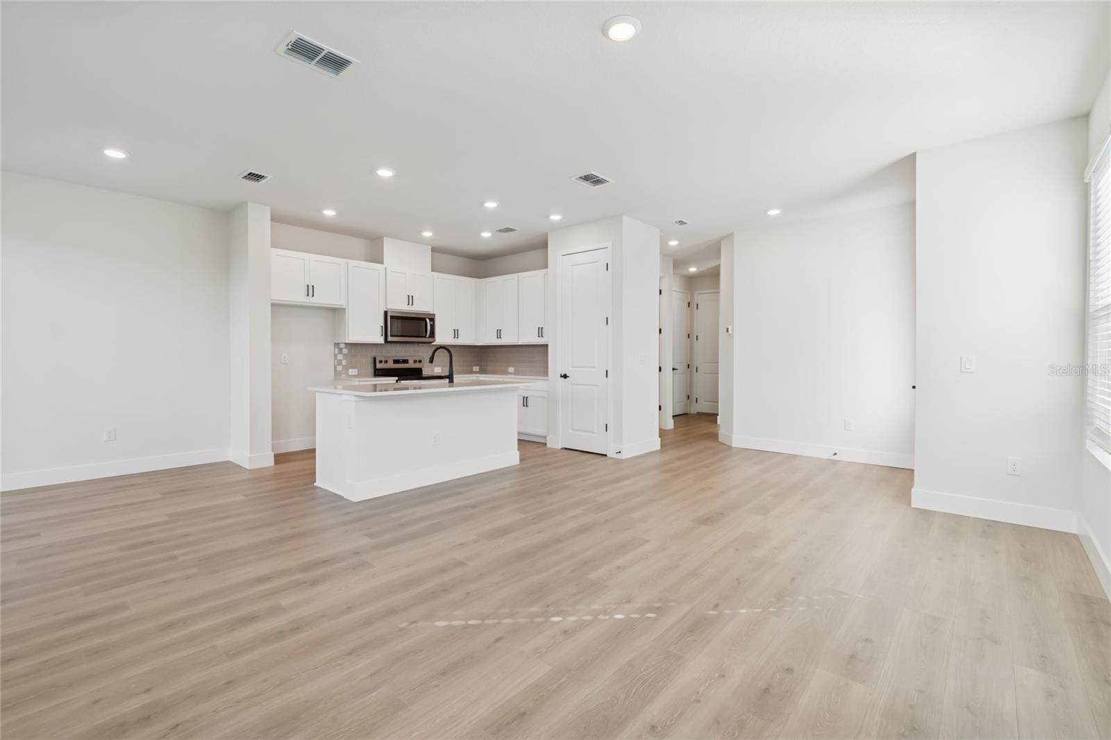 NORTH RIVER RANCH - Residential