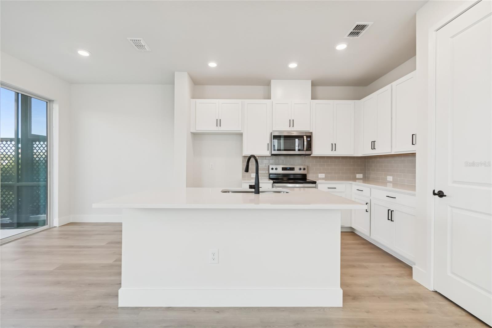 NORTH RIVER RANCH - Residential