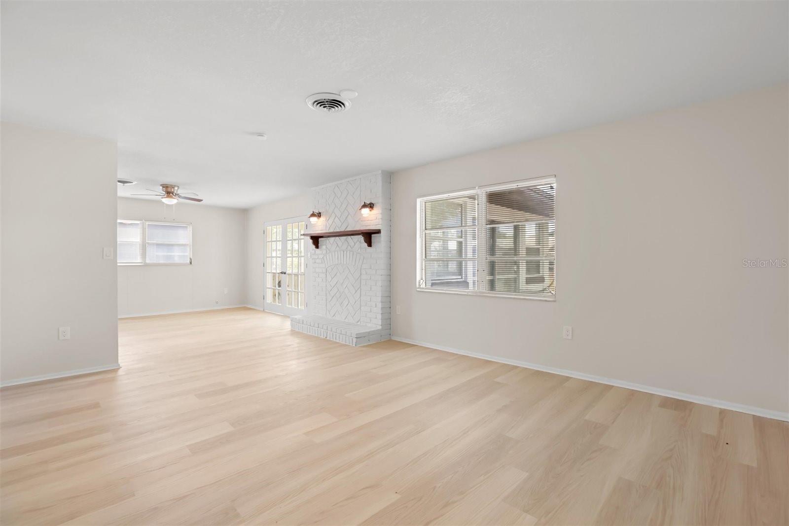 PARK MANOR ESTATES - Residential