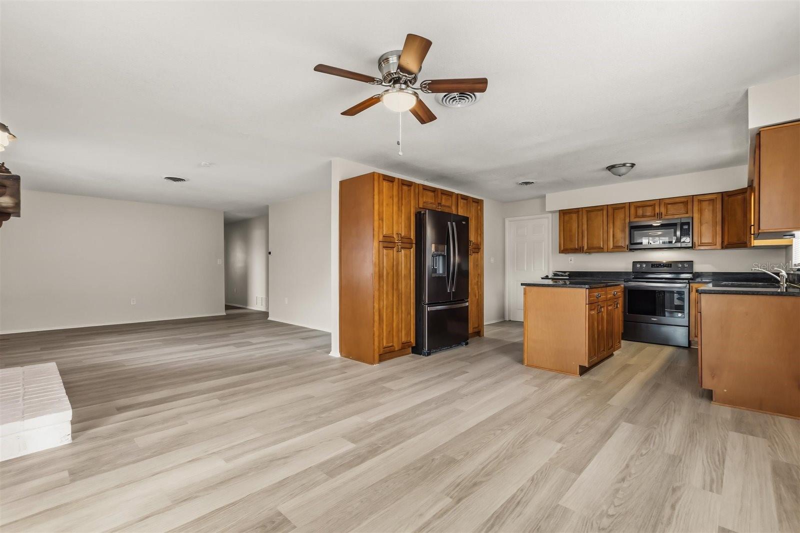 PARK MANOR ESTATES - Residential