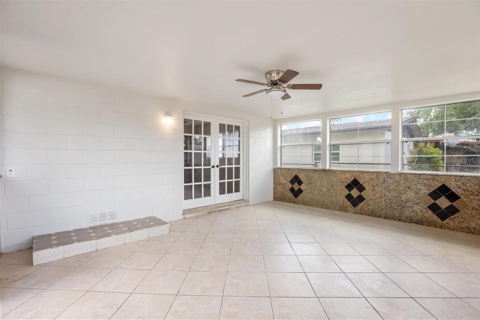 PARK MANOR ESTATES - Residential