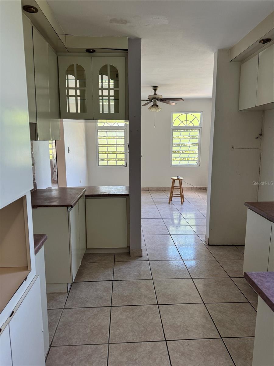 BO. GUZMAN ABAJO - Residential