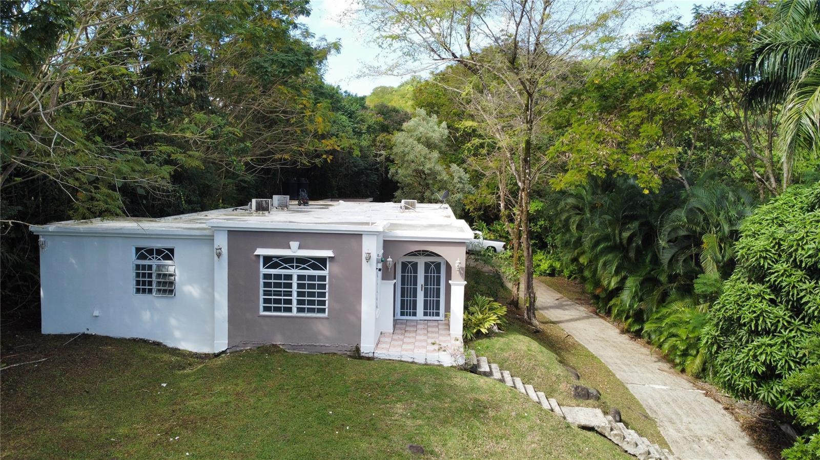 BO. GUZMAN ABAJO - Residential