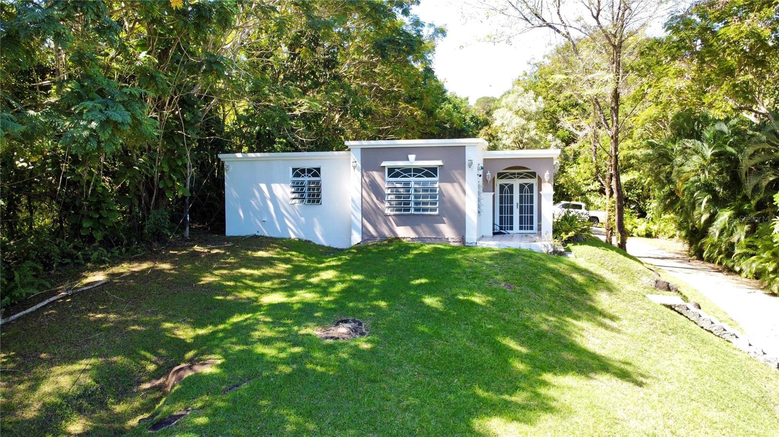 BO. GUZMAN ABAJO - Residential