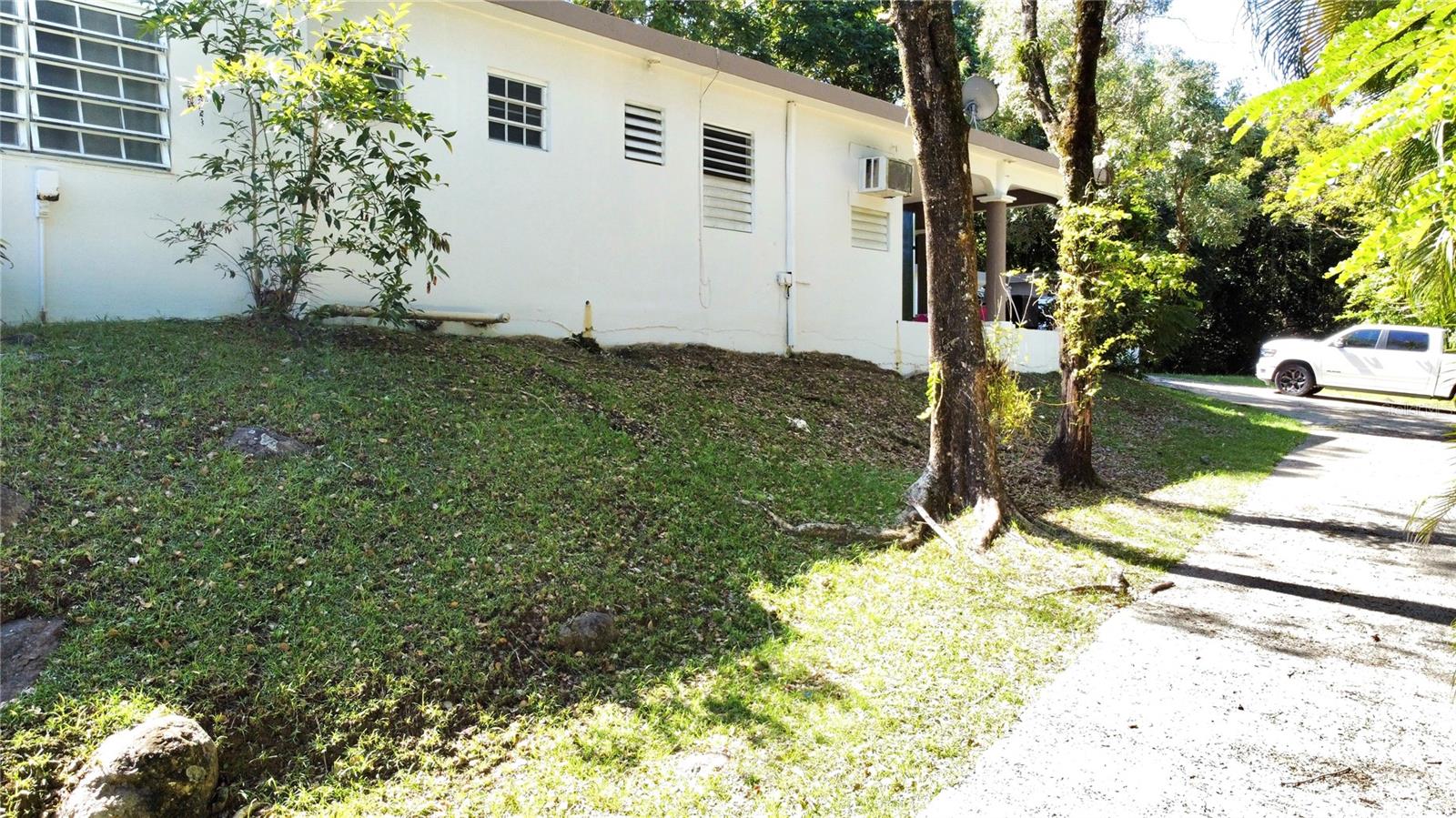 BO. GUZMAN ABAJO - Residential