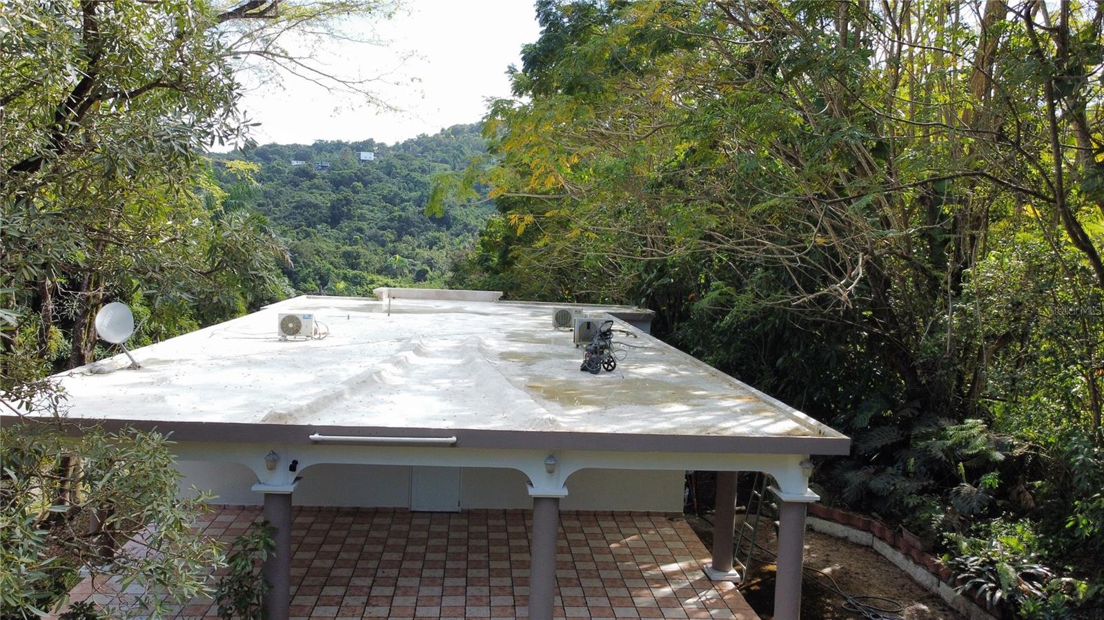 BO. GUZMAN ABAJO - Residential