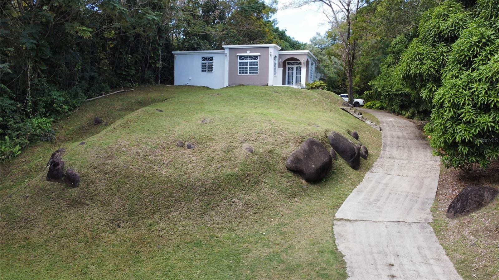 BO. GUZMAN ABAJO - Residential