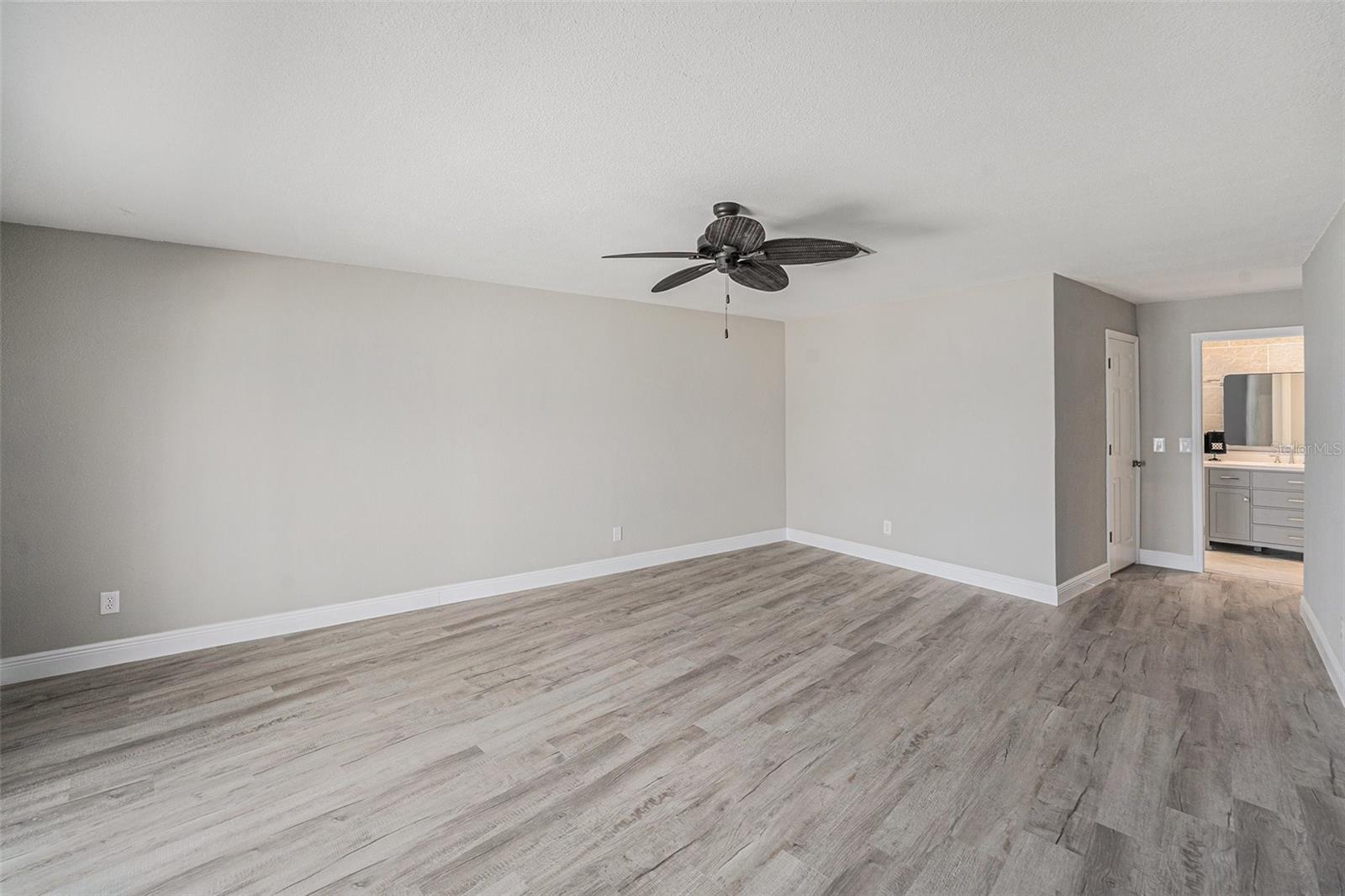 BOCA CIEGA POINT EAST - Residential