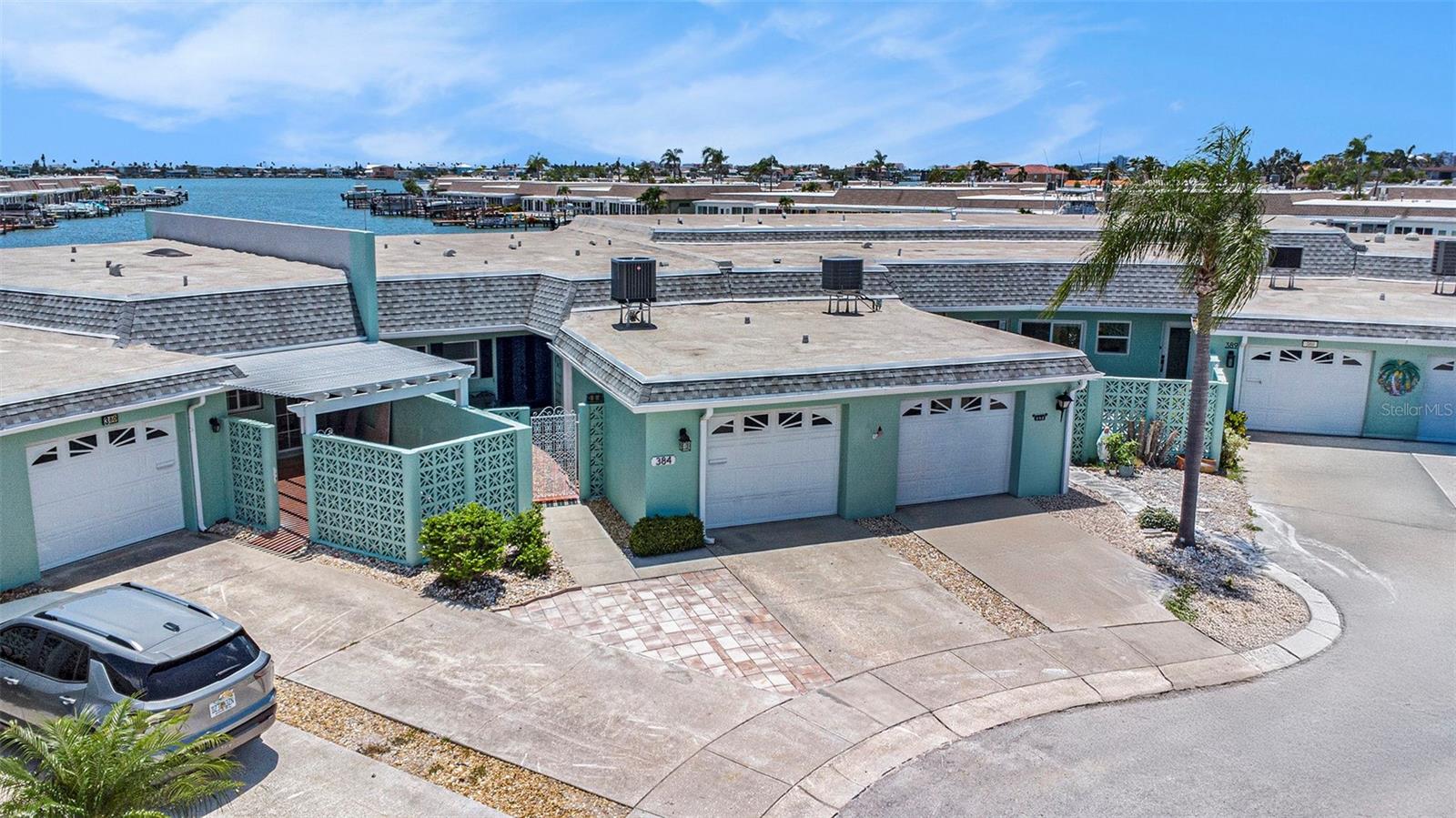 BOCA CIEGA POINT EAST - Residential