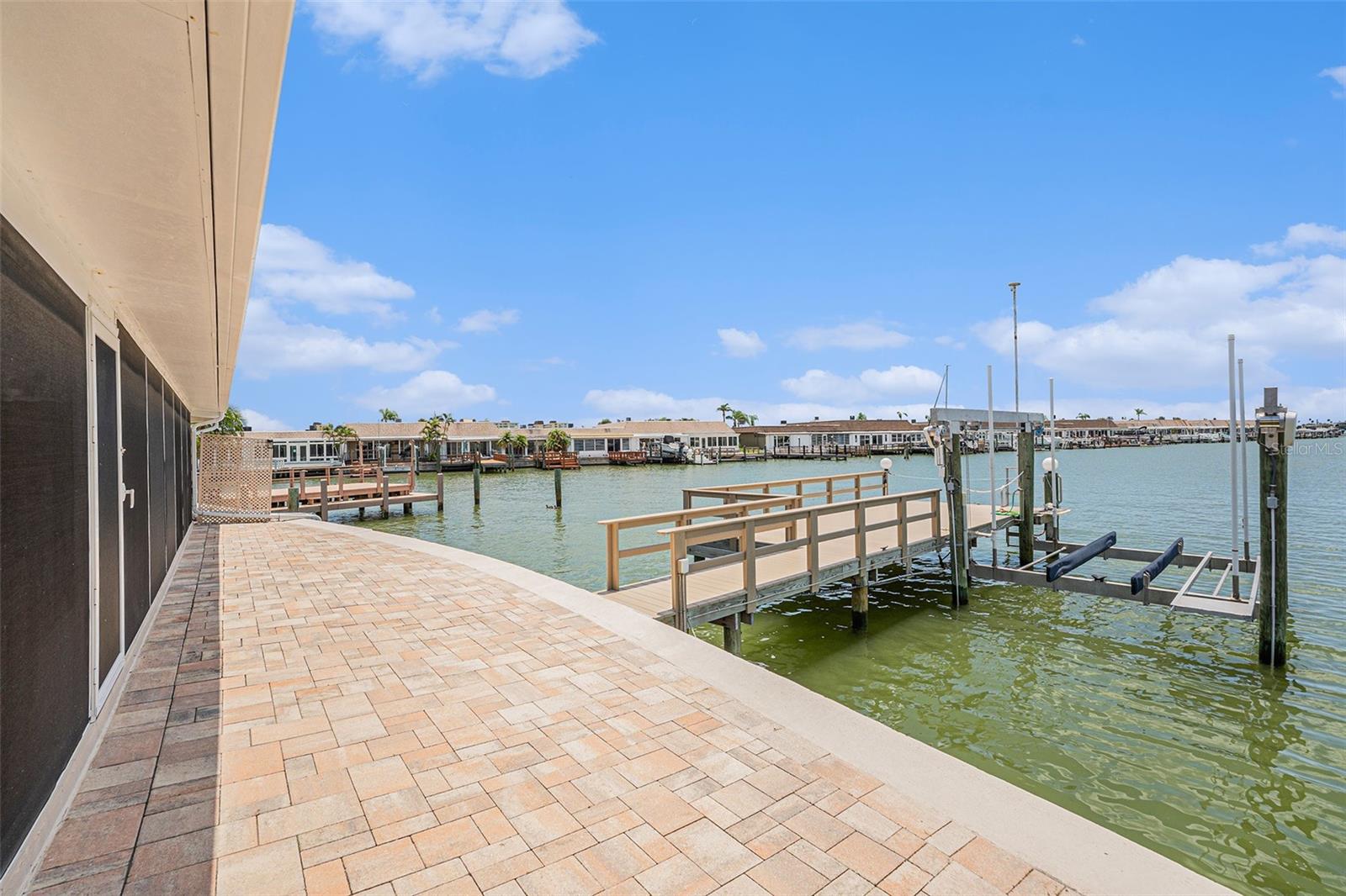 BOCA CIEGA POINT EAST - Residential