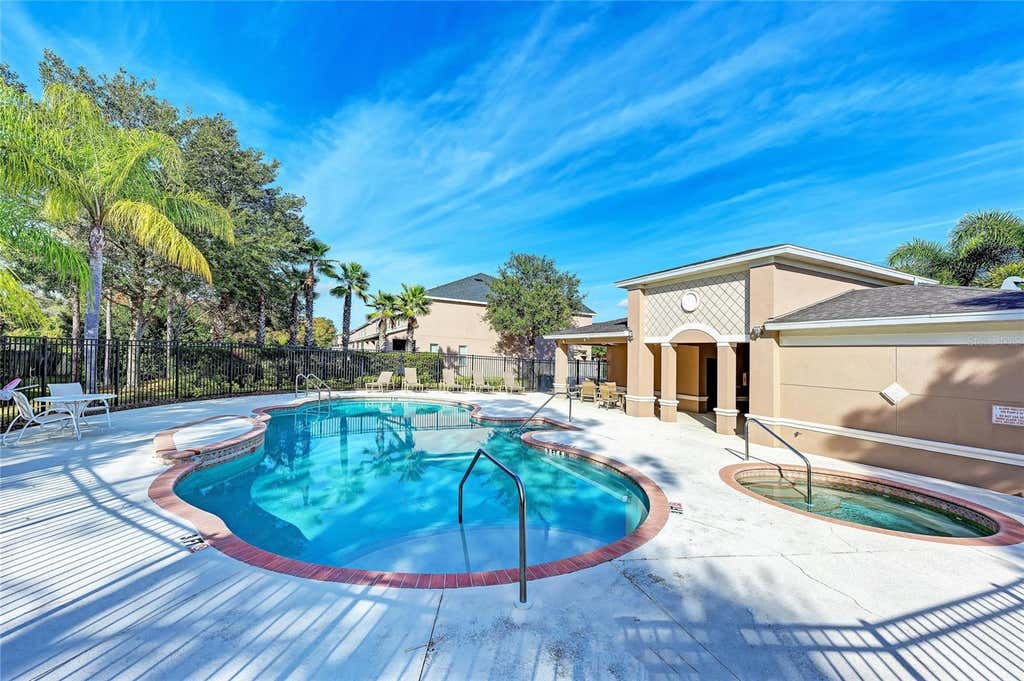 Photo of 1510 Grantham Drive, Sarasota, FL 34234 (MLS # A4703943)