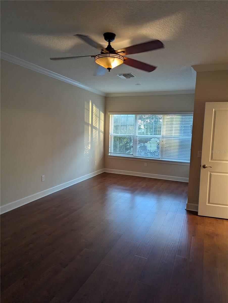 COVE AT LOGGERHEAD MARINA - Residential Lease