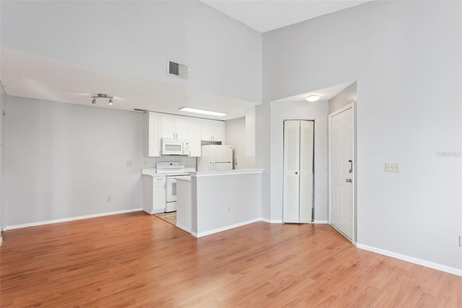 REGENCY PARK AT LAKE MARY A CONDO - Residential