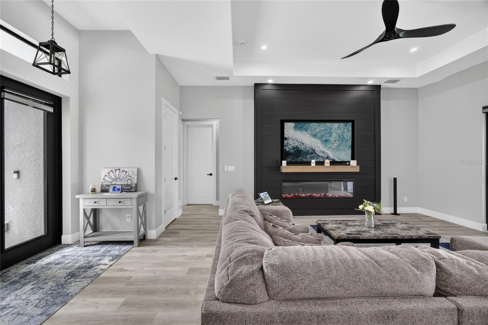 4700 NW 38TH AVENUE