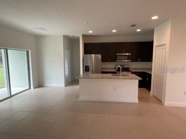 MARION OAKS UN #10 - Residential Lease