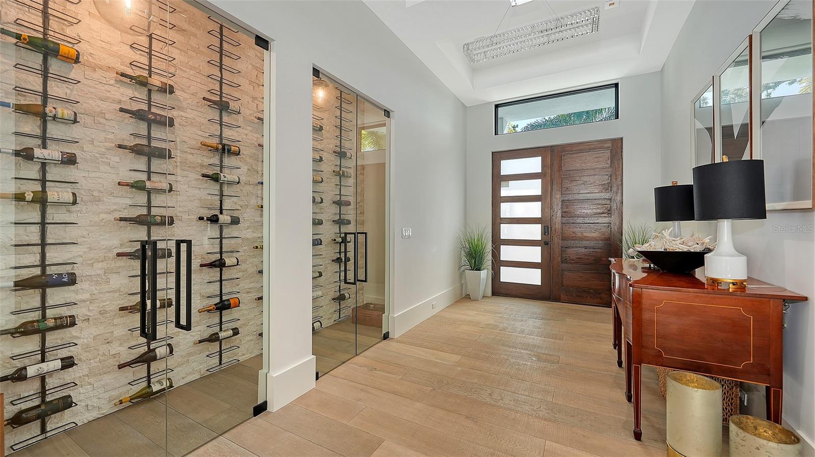 1421 N LAKE SHORE DRIVE