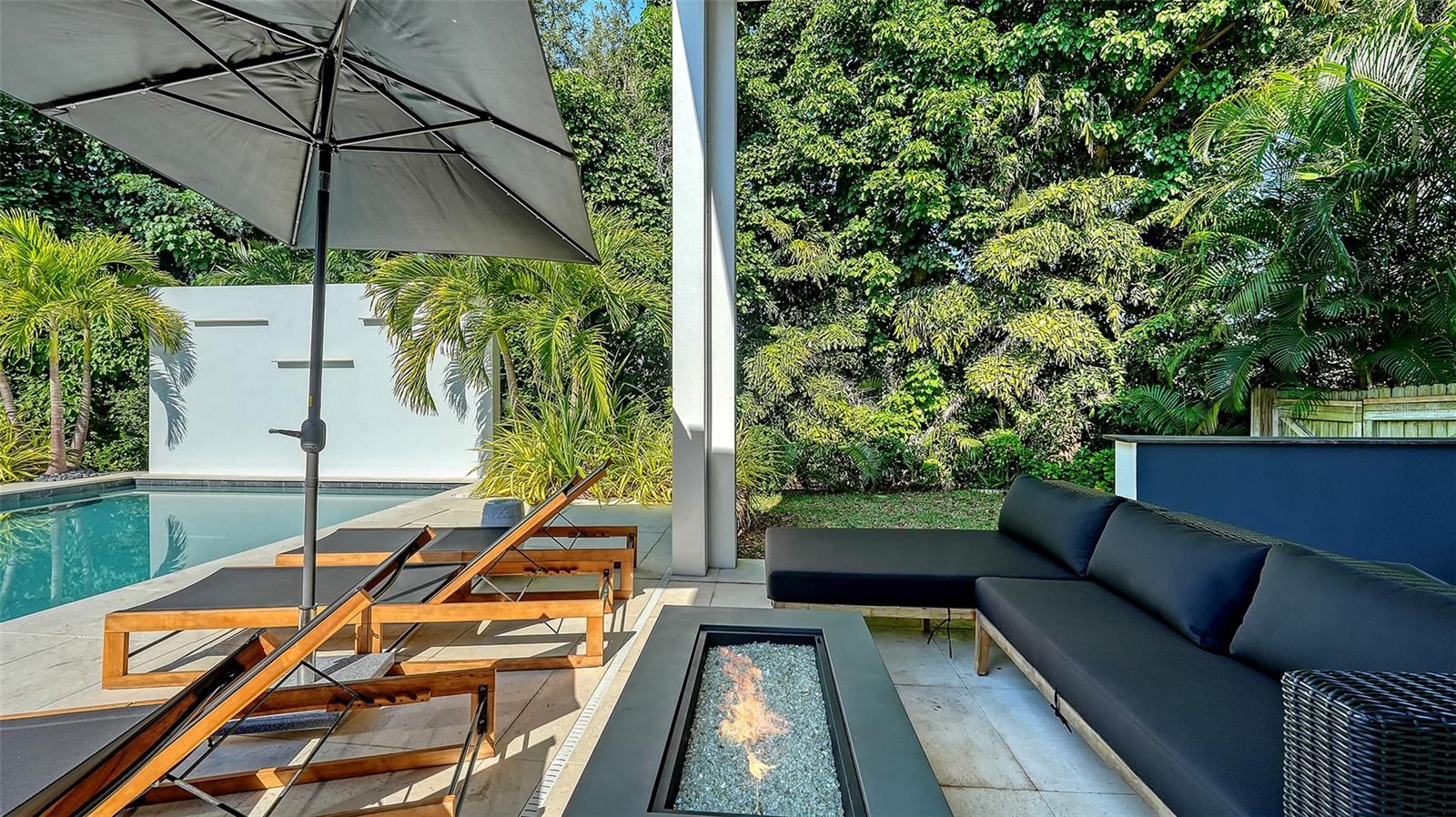 OYSTER BAY ESTATES - Residential