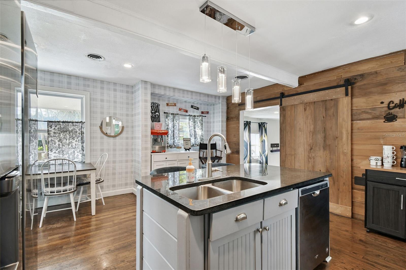 GANDY BLVD PARK - Residential Lease