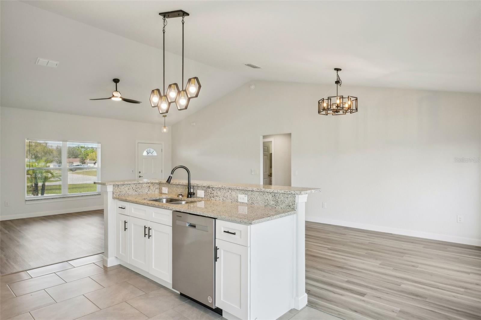 JUMPER CRREK MANOR - Residential