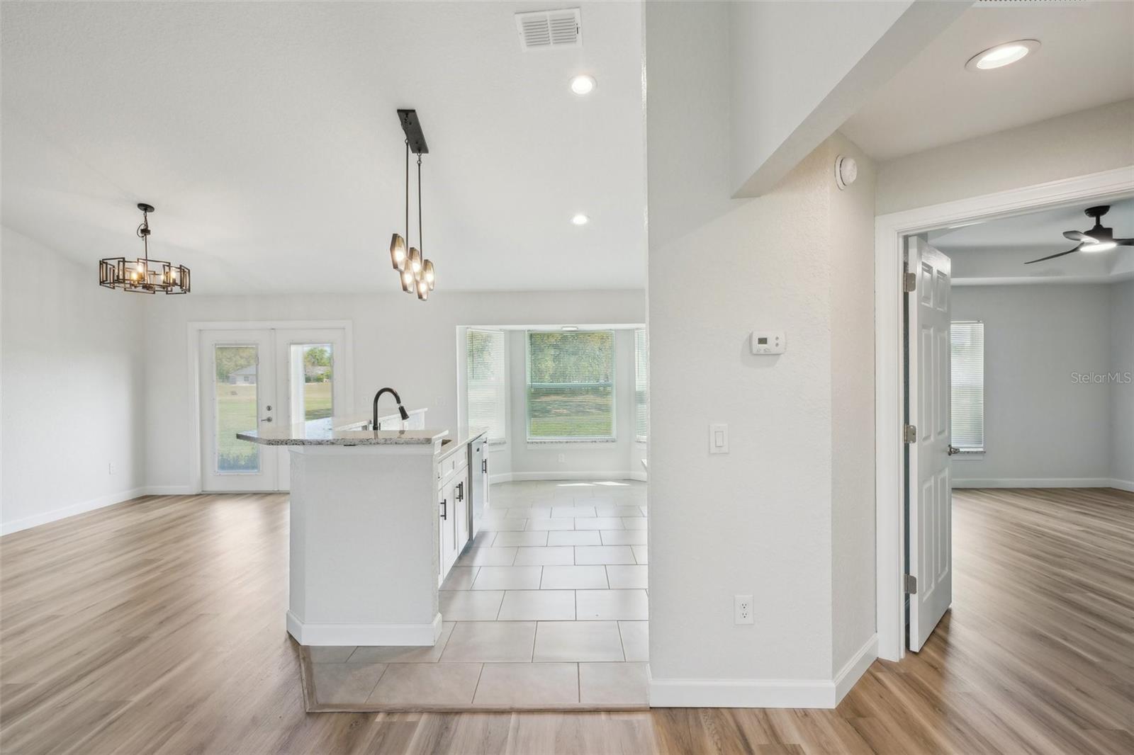 JUMPER CRREK MANOR - Residential