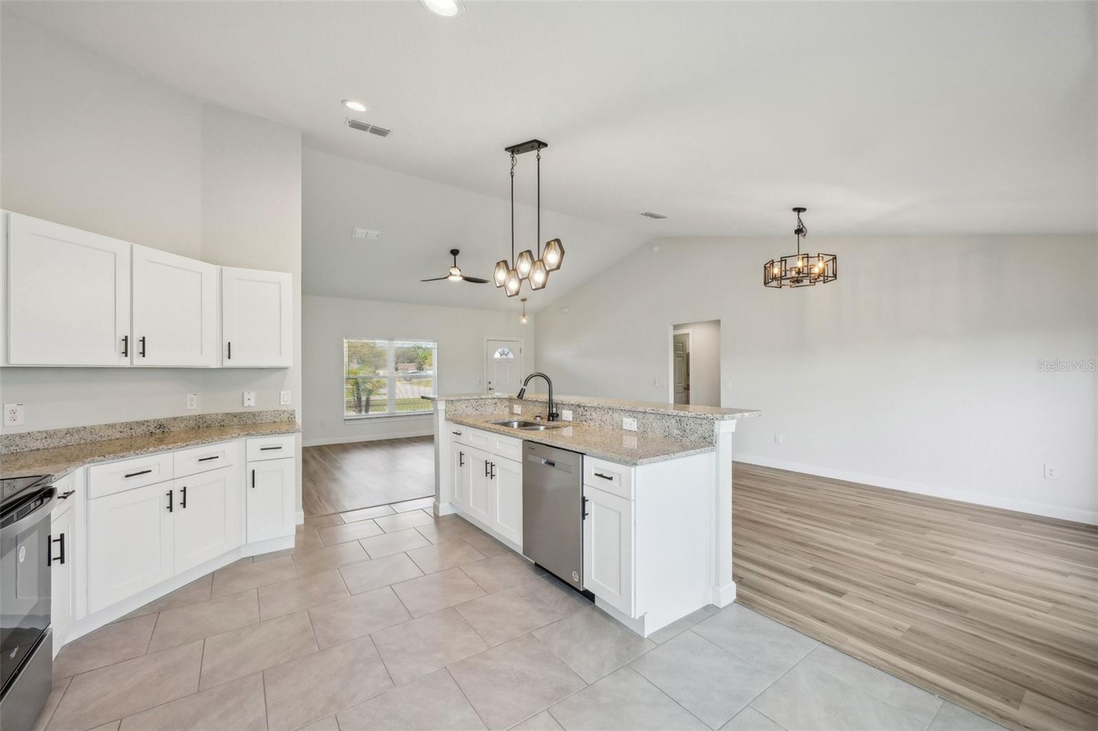 JUMPER CRREK MANOR - Residential